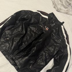 Men’s Leather Jacket Small ( LDN)