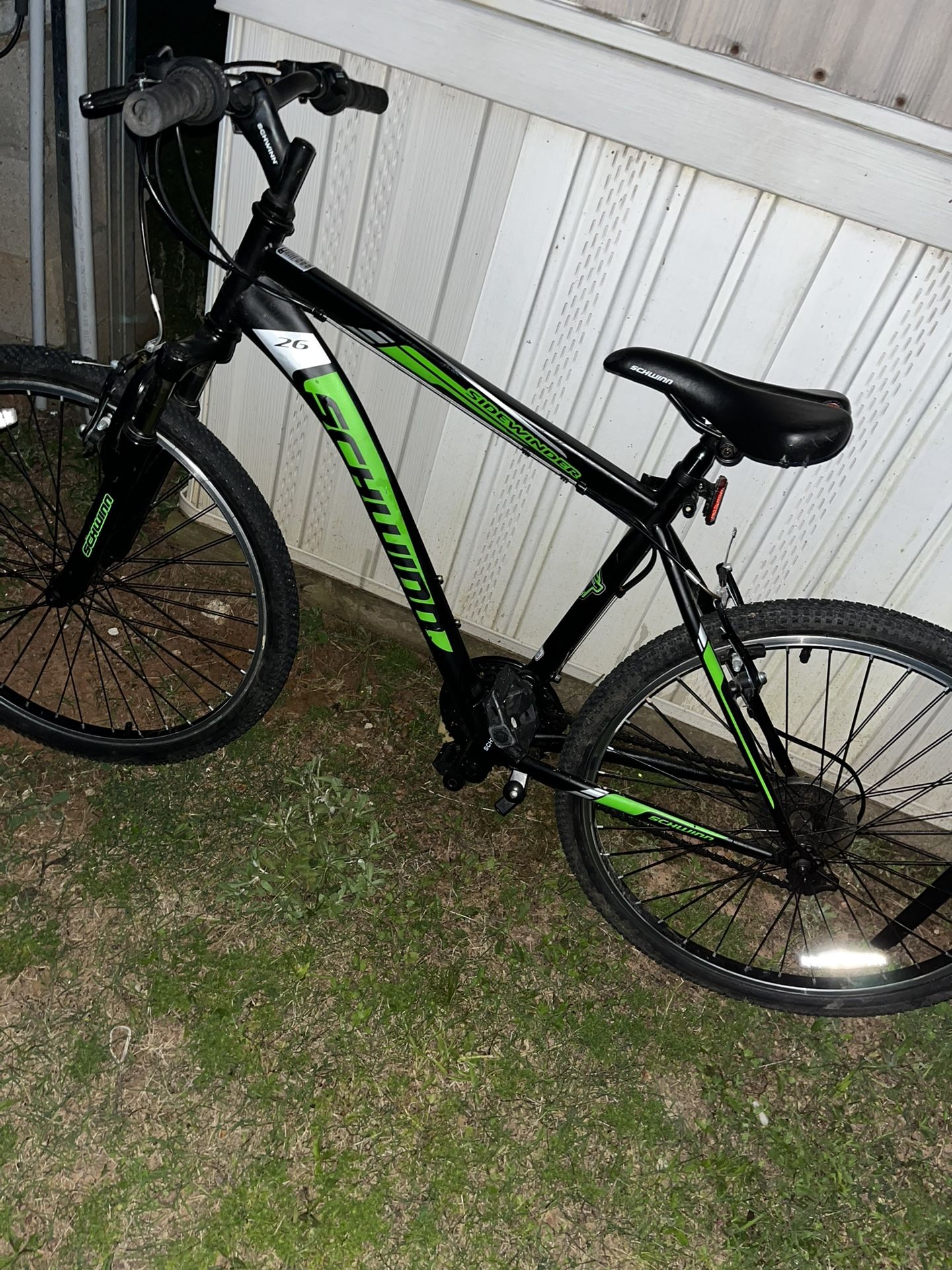 Schwinn Sidewinder 26’ Mountain Bike