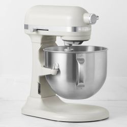 NEW KitchenAid 7 Qt Bowl-Lift Stand Mixer Porcelain White KSM70SXSPL
