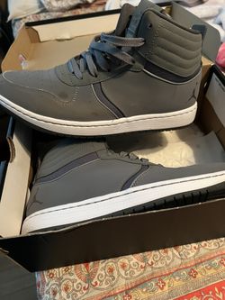 Jordan’s Size 8 -1/2 In Men