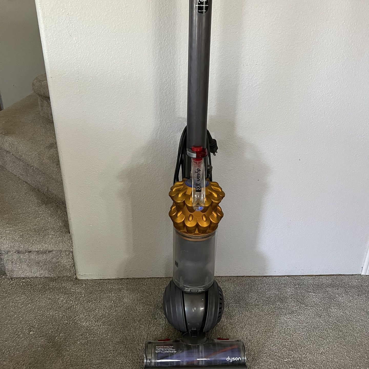 Dyson DC50 Vacuum Cleaner Works Great!