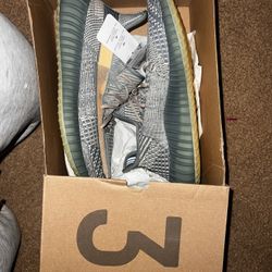 Yeezy 350 Sz 9.5 