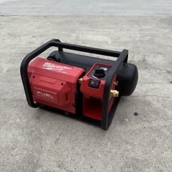 Milwuakee Fuel M18 2.5gal Quite Air Compressor (tool Only) 
