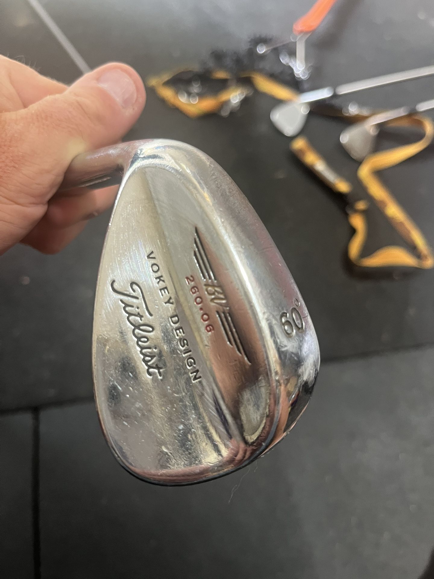 ⛳ For Sale: Left-Handed Titleist Vokey 60° Wedge – 260.06 w/ New Golf Pride Grip