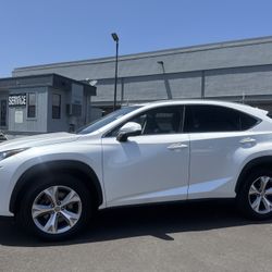 2017 LEXUS NX 200t $23.995