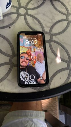 iPhone 11