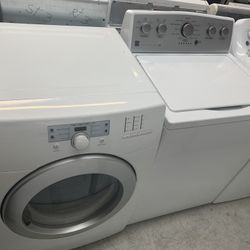 Kenmore Washer Dryer Combo Like New