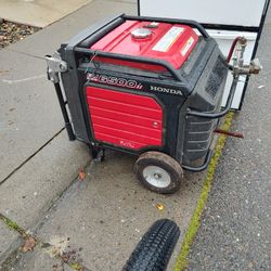 Honda EU 6500is Whisper