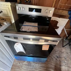 Whirlpool Air Cooking Technology 30-in Glass Top 5 burners 5.3-cu ft Air Fry Convection Oven