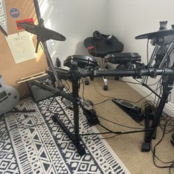 Alesis drum set