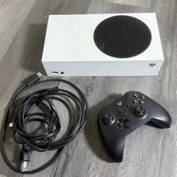 Xbox Series S White 1TB With Controller And Console 