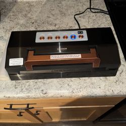 GREAT DEAL* Candy Indoor Grill & Air Fryer Combo — 7-in-1, 5.2QT, Ceramic Accessory