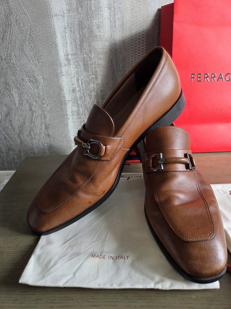 Ferragamo Men Shoes 11