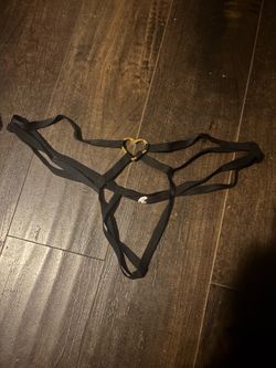 Black thong with gold heart detail #lingerie #heart