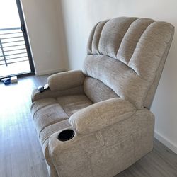 Power Lift Recliner Chair w/ Massage, Heat, USB & Cup Holders – Like New