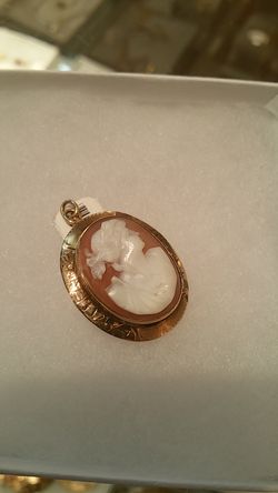 14K CAMEO PIN PENDANT