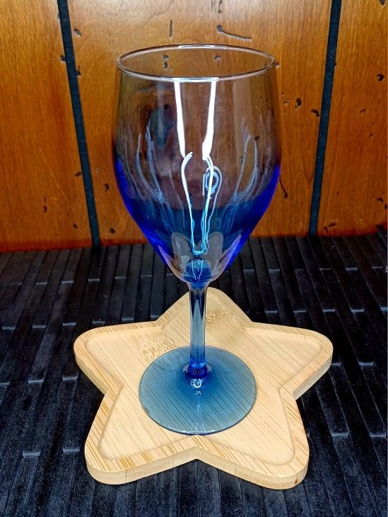 💙●- Blue Teardrop Wineglass- Vintage