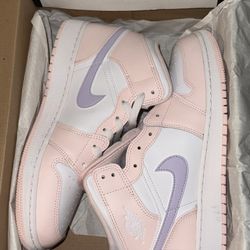 Jordan 1 Mid (GS) size 7Y
