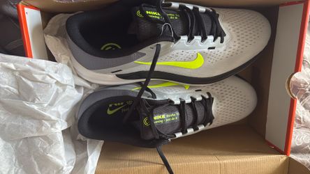 Men’s nike runners size 13