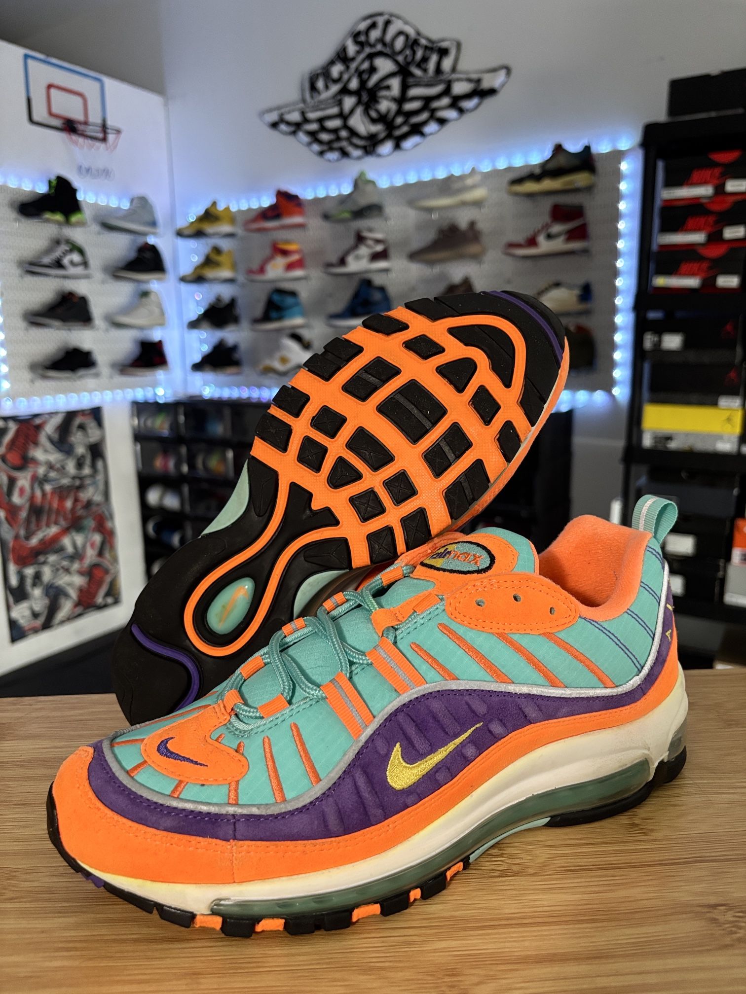 NIKE AIR MAX 98 “CONE” SIZE 9