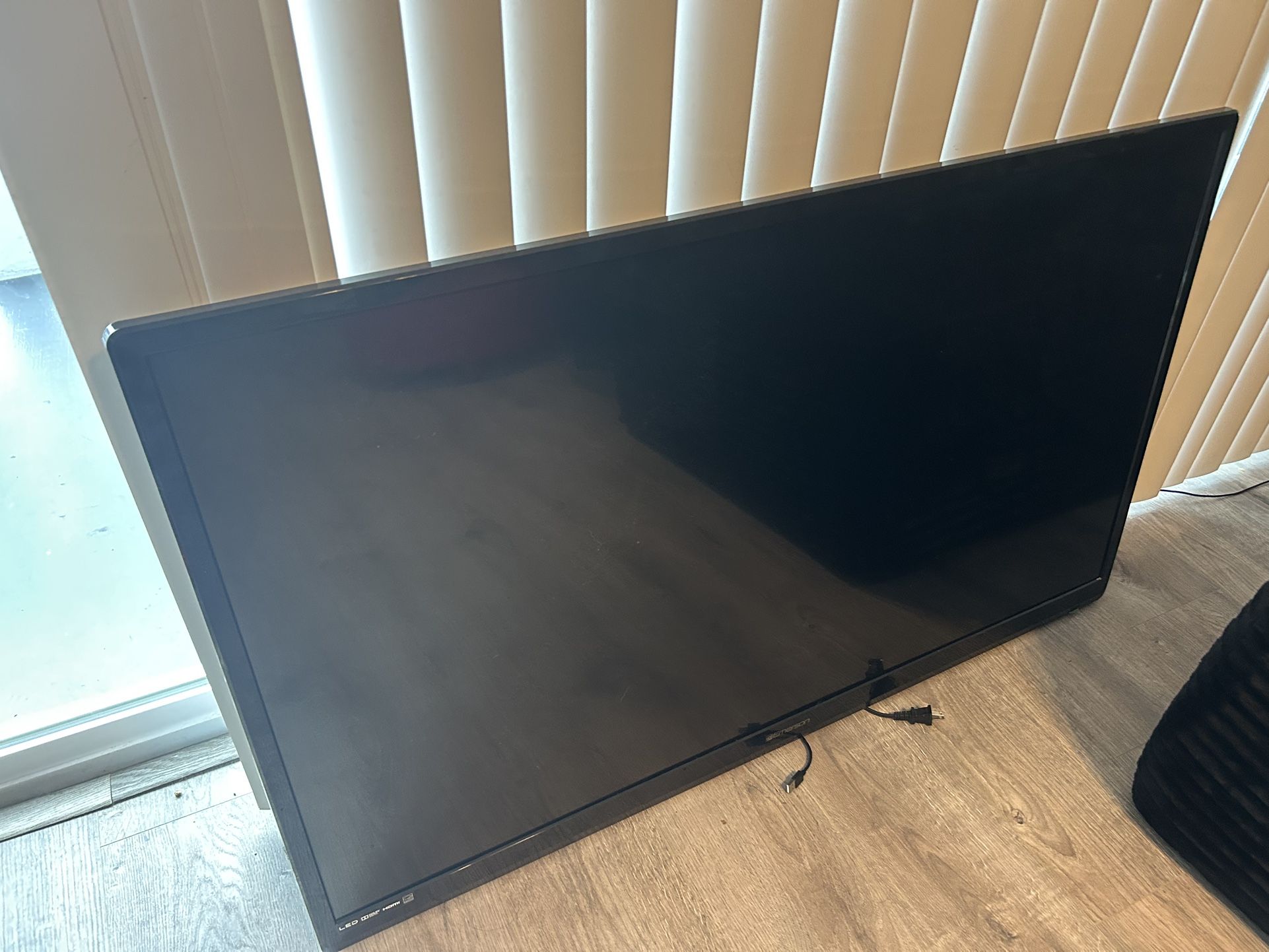 Emerson LED TV