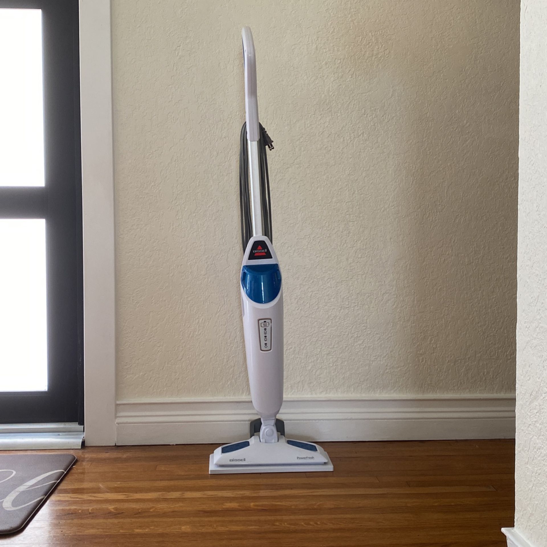 Bissell Powerfresh Steam Mop. Like New!! $50 or Best Offer 