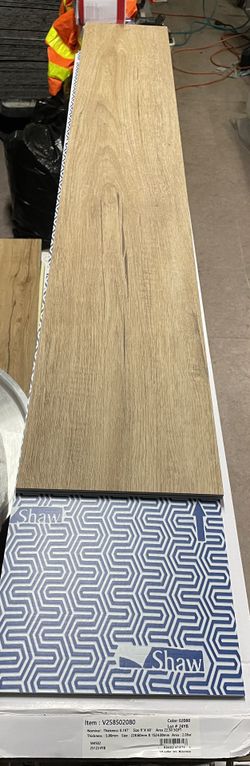 Vinyl Plank 5mm Thickness 9”X 60 22.50sf In 495 Sf Available