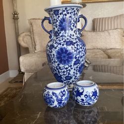 Blue And White Asian Decoration 