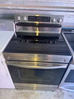 Samsung 30-in Glass Top 5 burners 6.3-cu ft Air Fry Convection Oven Freestanding Electric Range (...
