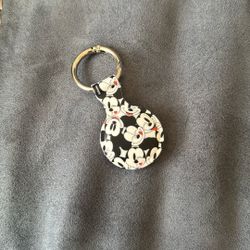 New Without Tags Disney Mickey Mouse Silicone AirTag Holder Case 