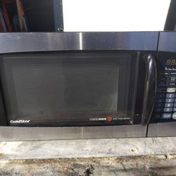 Microwave - Compact - works good