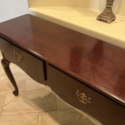 Elegant Mahogany Console Table From Bombay Company  