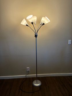 Floor lamp