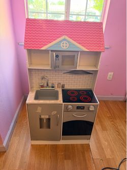 Dollhouse