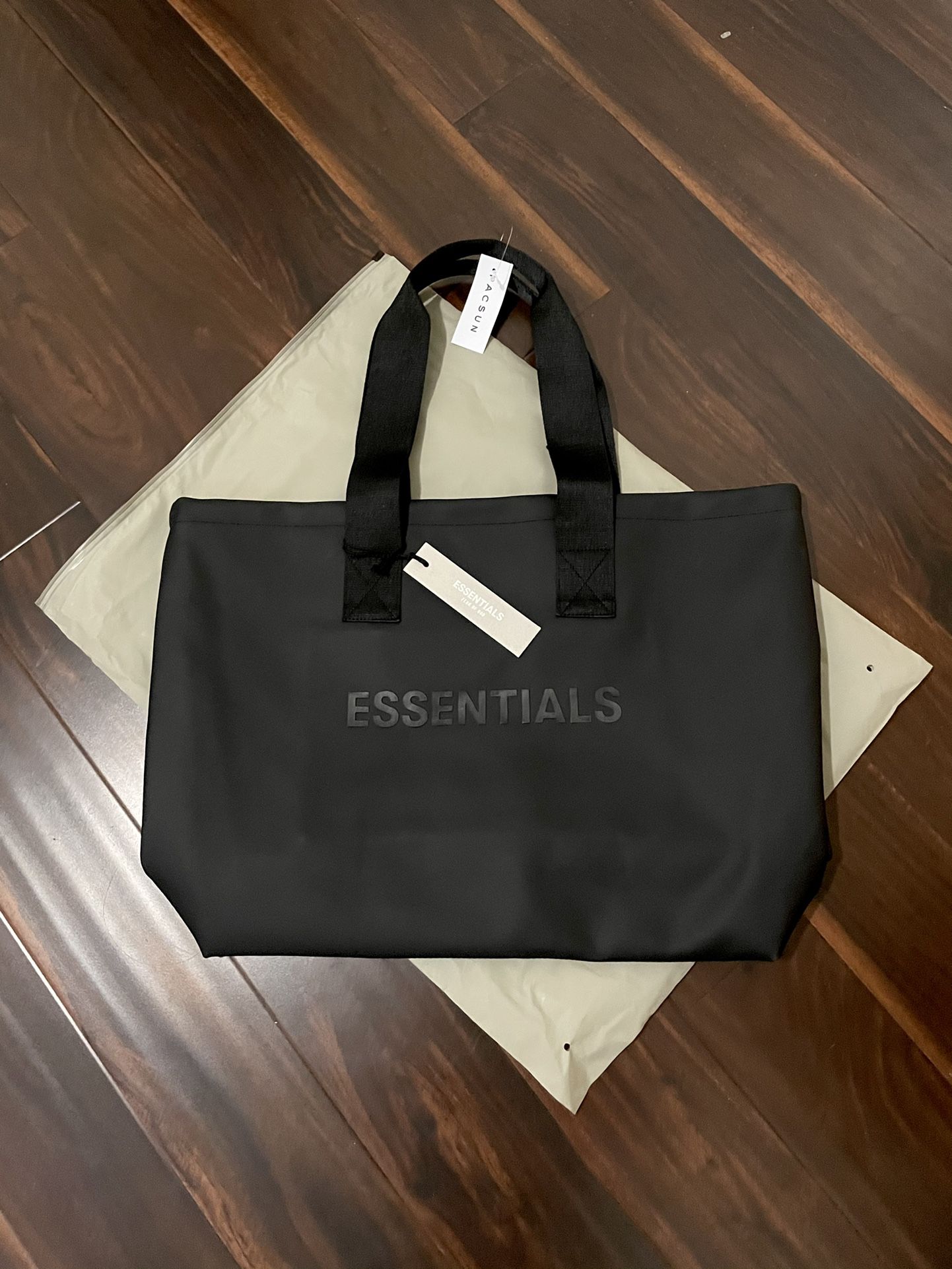 Essentials Tote bag
