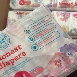 Honest Diapers Newborn 20$