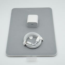 Brand new 10th gen iPad 64gb Wi-Fi