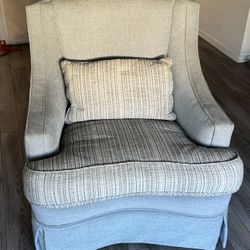 Baby Blue Armchair *** Today Only Before Home Depot!!!
