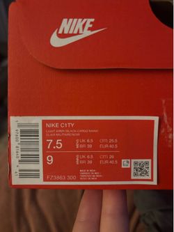 Nikes brand new men’s 7.5 women’s 8.5