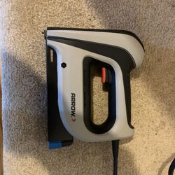Arrow stapler