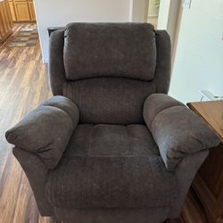 Comfortable Gray Recliner