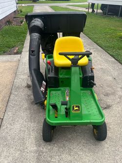 John Deere Riding Mower