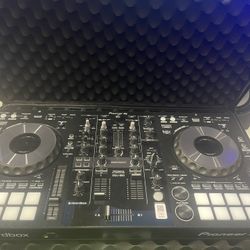 DDJ 800 W/Pioneer DJ Case