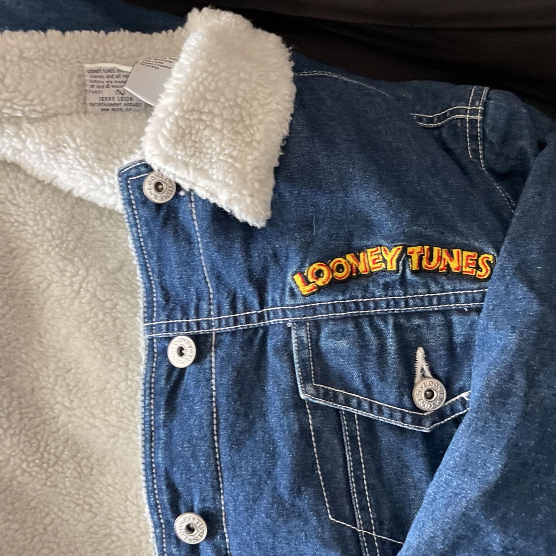 Adult Woman’s Xl Looney Tunes Denim Sherpa Lined Jacket