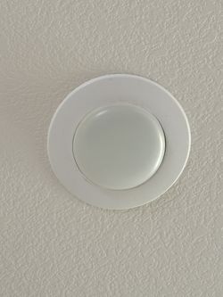 Recessed Lights- 5 Bulbs and Fittings