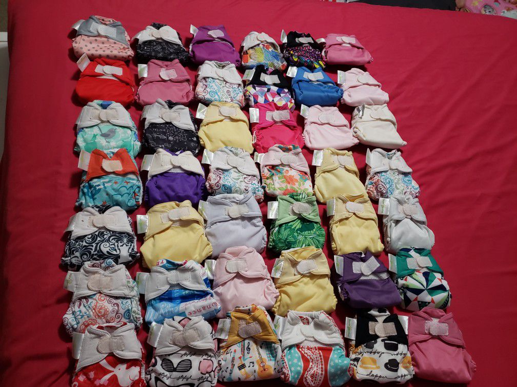 42 bumgenius littles/newborn cloth diapers