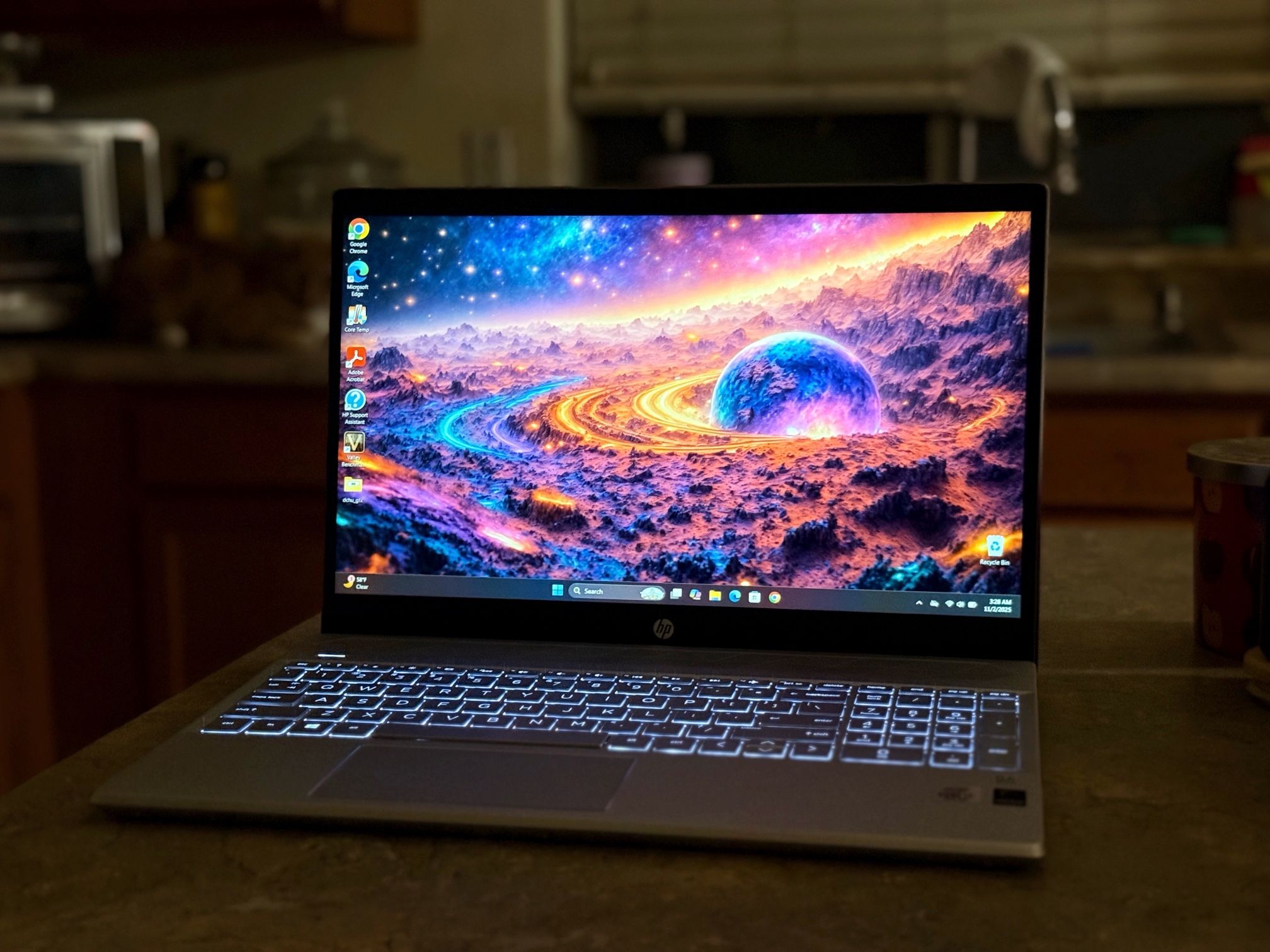 15” Powerful Touchscreen HP LAPTOP Win 11 Pro