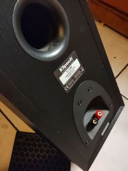 Klipsch bookshelf speakers r-15m