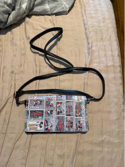 Small wallet shoulder bag