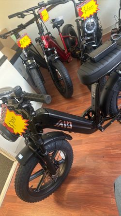 Brand new in box for 750 stepthru moped style Ebike